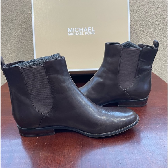 Michael Kors Thea Booties Ankle Boots Dark Chocolate Size 10 in original box - Picture 6 of 11